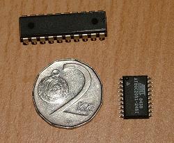 ATMEL AT89C2051 v proveden DIP a SOIC